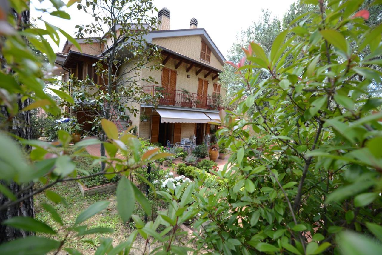 B&B Casa Cettina Macerata Bagian luar foto