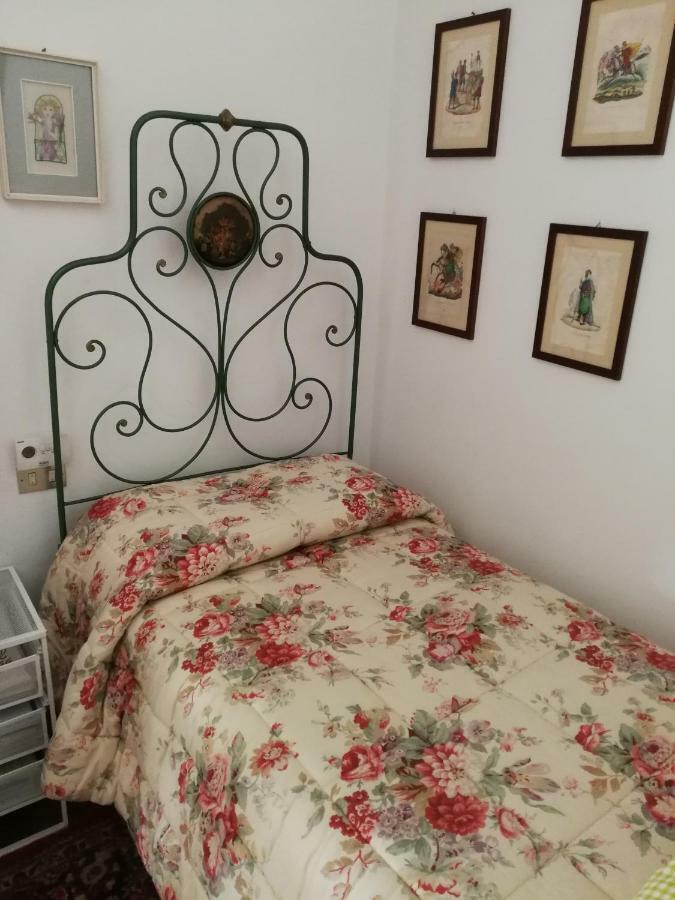 B&B Casa Cettina Macerata Bagian luar foto